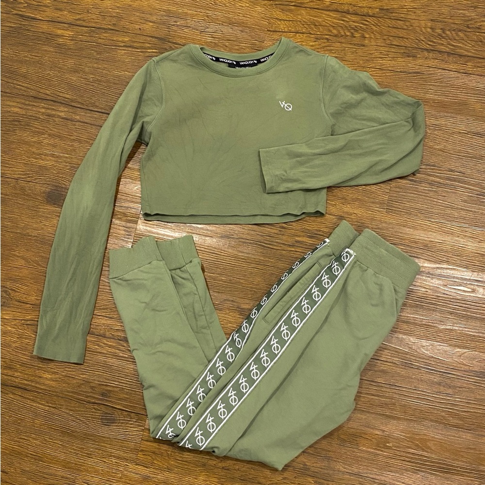 Vanquish Green Set